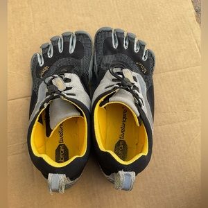 Vibram FiveFingers (VFF) Bikila LS, men’s 41